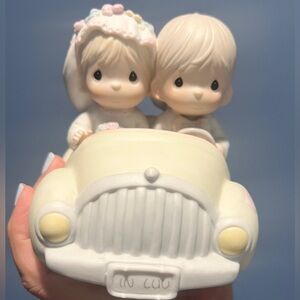 Precious Moments. Great Wedding gift!